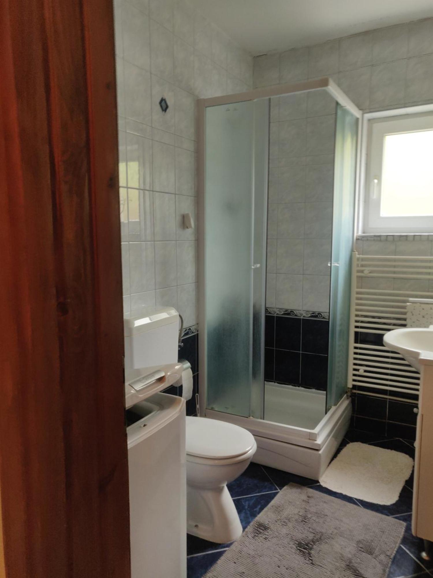 Apartman Malina Karlovac Exteriör bild